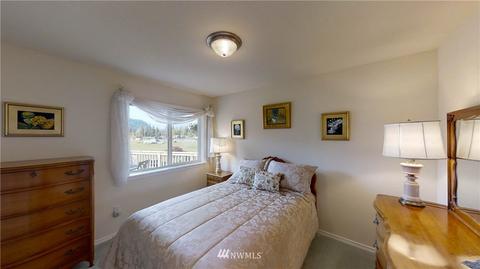 1472 Mountain View Dr, Enumclaw, WA 98022 photo 10