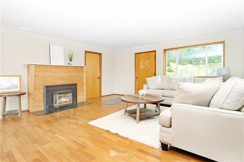 170 E 3rd St, Union, WA 98592 photo 8