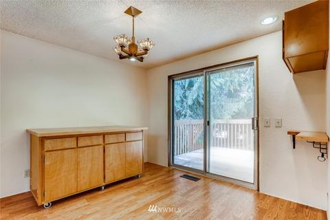 10904 29th Dr SE, Everett, WA 98208 photo 8