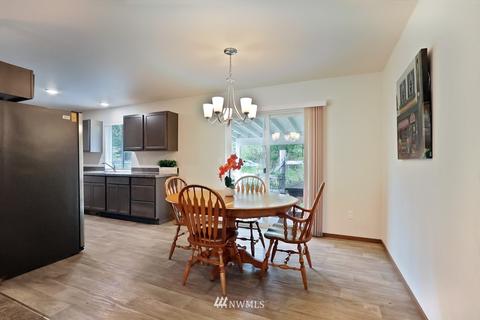 719 Tipsoo Loop S, Rainier, WA 98576 photo 6