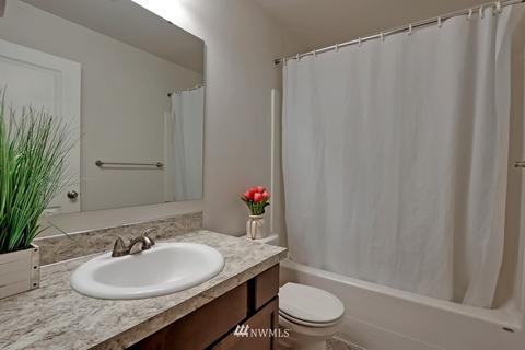 719 Tipsoo Loop S, Rainier, WA 98576 photo 16