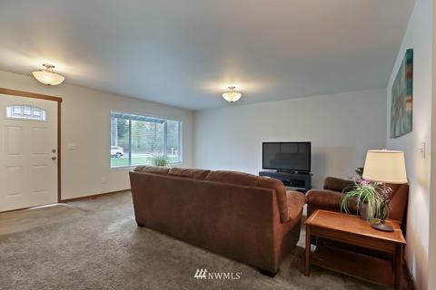 719 Tipsoo Loop S, Rainier, WA 98576 photo 4