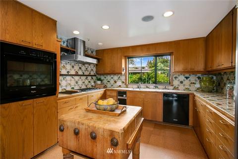2201 39th Ave E, Seattle, WA 98112 photo 9