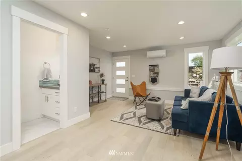 2018 15th Ave S, Seattle, WA 98144 photo 3