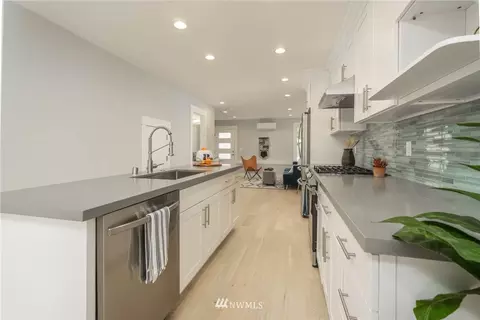 2018 15th Ave S, Seattle, WA 98144 photo 7