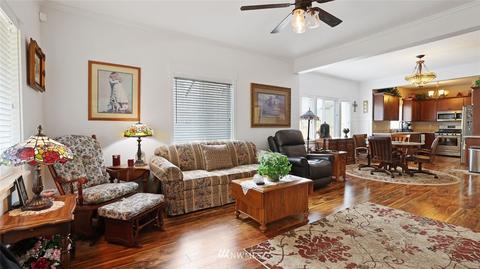 477 Sigrist Dr E, Enumclaw, WA 98022 photo 3