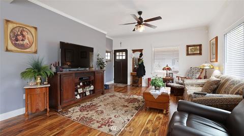 477 Sigrist Dr E, Enumclaw, WA 98022 photo 2