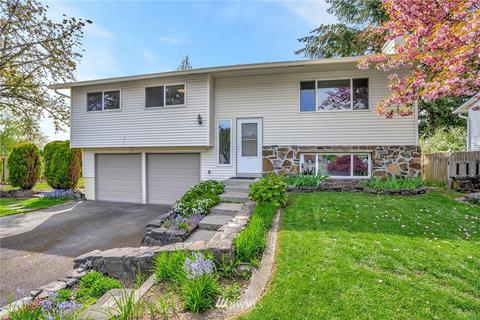 52 Queets St, Steilacoom, WA 98388 photo 3