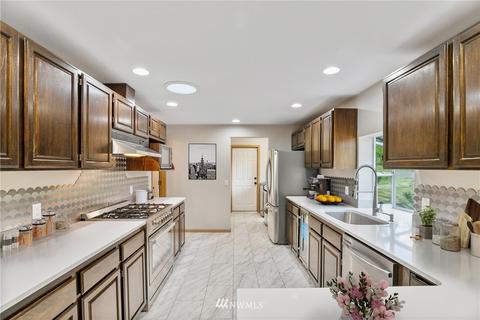 205 241st St SW, Bothell, WA 98021 photo 6