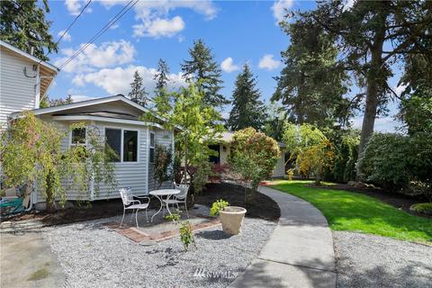 205 241st St SW, Bothell, WA 98021 photo 2