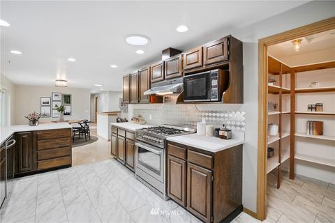 205 241st St SW, Bothell, WA 98021 photo 10