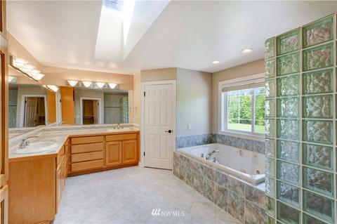 13915 Rector Rd, Bow, WA 98232 photo 31