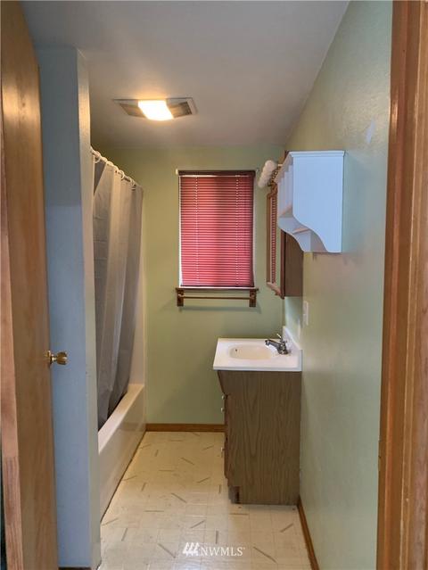 305 Baltimore, Longview, WA 98632 photo 9