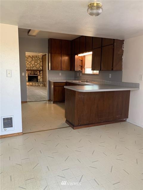 305 Baltimore, Longview, WA 98632 photo 7