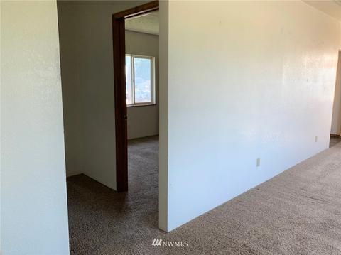 305 Baltimore, Longview, WA 98632 photo 8