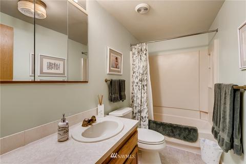 23806 7th Pl W, Bothell, WA 98021 photo 17