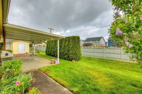 323 Willow St SW, Orting, WA 98360 photo 3
