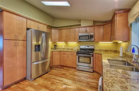 323 Willow St SW, Orting, WA 98360 photo 9