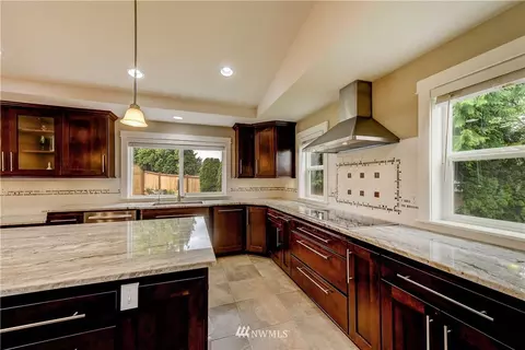 906 110th Pl SE, Everett, WA 98208 photo 9