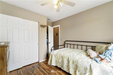 401 Kensington Ave NW, Orting, WA 98360 photo 17
