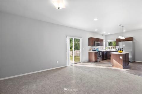 719 Tipsoo Loop S #B, Rainier, WA 98576 photo 6