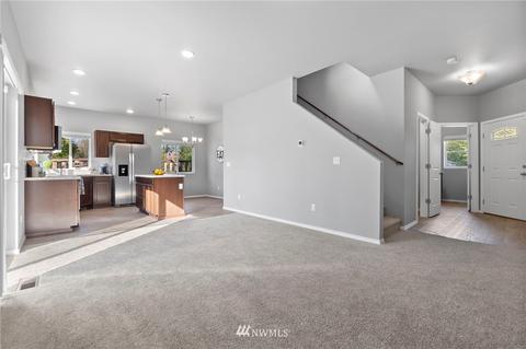 719 Tipsoo Loop S #B, Rainier, WA 98576 photo 7