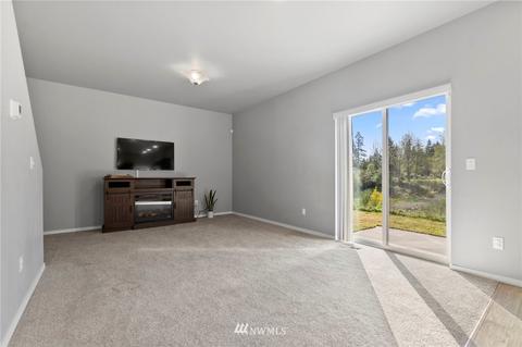 719 Tipsoo Loop S #B, Rainier, WA 98576 photo 9