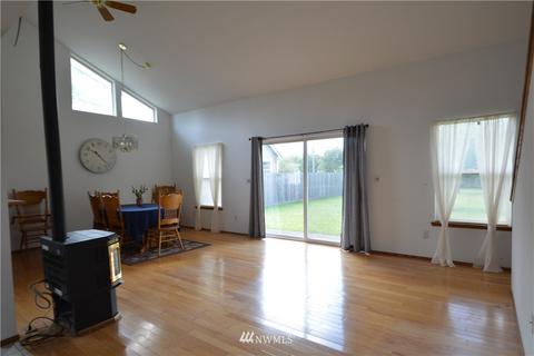 16319 64th St E, Sumner, WA 98390 photo 8