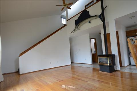 16319 64th St E, Sumner, WA 98390 photo 16