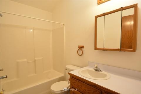 16319 64th St E, Sumner, WA 98390 photo 17