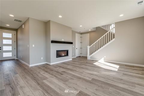 327 Hogan Dr, Enumclaw, WA 98022 photo 17