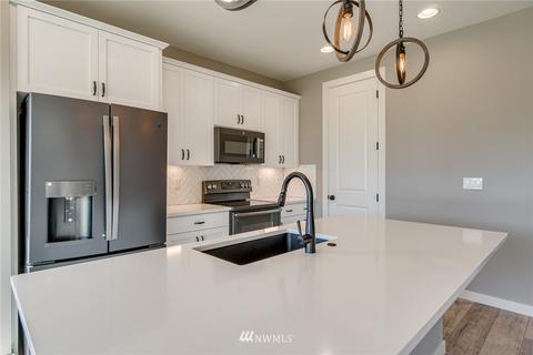 327 Hogan Dr, Enumclaw, WA 98022 photo 12