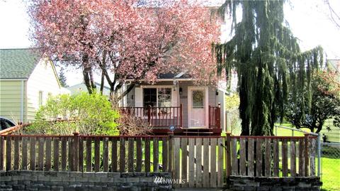 1329 Maple St, Everett, WA 98201 photo 2