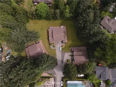 17213 Gravenstein Rd, Bothell, WA 98012 photo 5