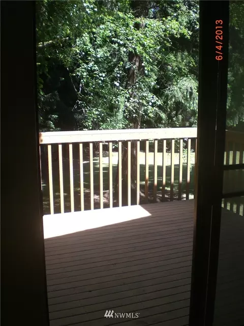 17219 Gravenstein Rd, Bothell, WA 98012 photo 9