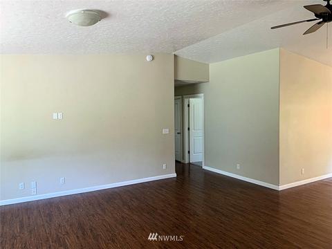 957 Tipsoo Loop N, Rainier, WA 98576 photo 11