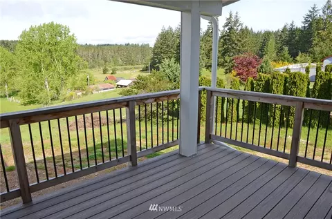 481 E Soderberg, Allyn, WA 98524 photo 3