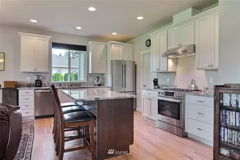 481 E Soderberg, Allyn, WA 98524 photo 8