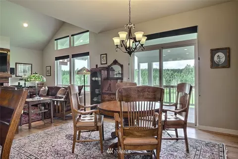 481 E Soderberg, Allyn, WA 98524 photo 7