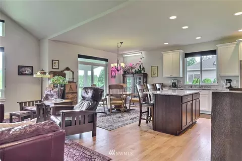 481 E Soderberg, Allyn, WA 98524 photo 6
