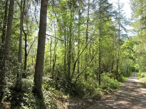 510 E Murray Rd N, Grapeview, WA 98546 photo 1