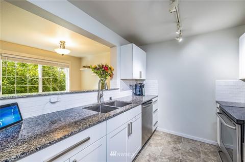 12404 E Gibson Rd #L102, Everett, WA 98204 photo 15