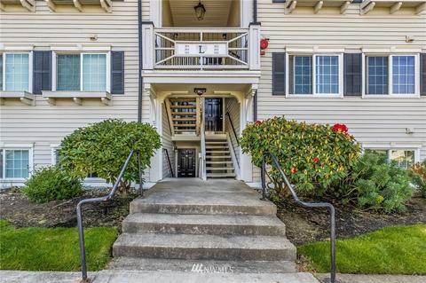 12404 E Gibson Rd #L102, Everett, WA 98204 photo 2