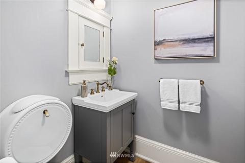 113 Madrona Pl E, Seattle, WA 98112 photo 22