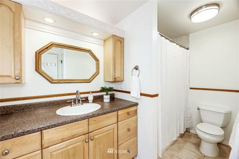 18418 94th Ave NE, Bothell, WA 98011 photo 13