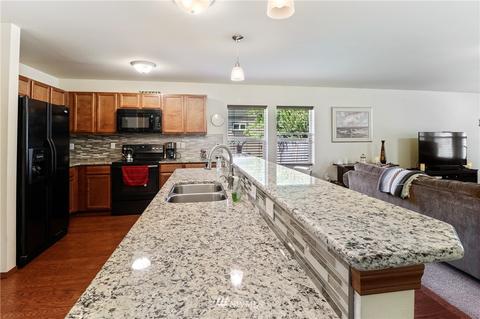407 Raintree Loop Ct SE, Rainier, WA 98576 photo 9