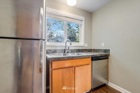 1526 192nd St SE #C3, Bothell, WA 98012 photo 4