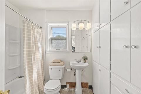1923 Rockefeller Ave, Everett, WA 98201 photo 14