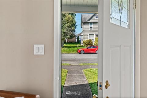 1923 Rockefeller Ave, Everett, WA 98201 photo 3