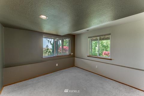 1014 Angle Ln, Everett, WA 98201 photo 35